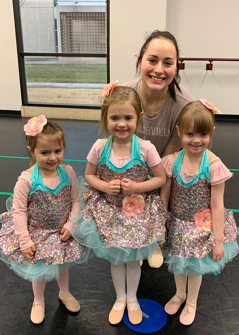 dance-academy-sierra-students.jpg